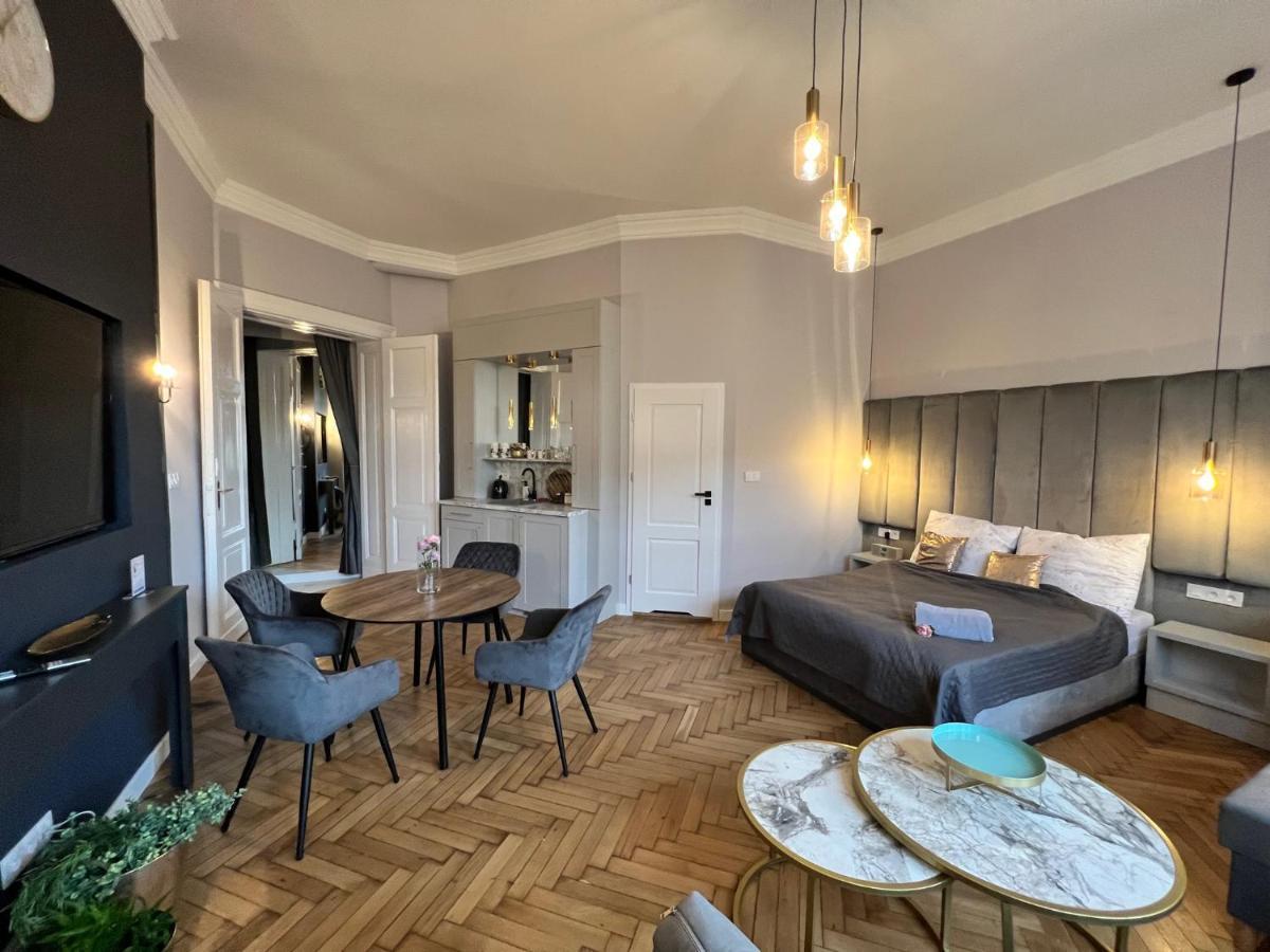 Apartmán Dk Premium Ballady I Romanse Olštýn Exteriér fotografie